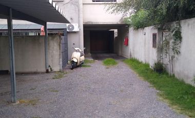 Cochera en venta en La Plata