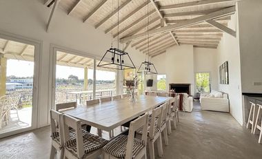 Casa en Alquiler- Ecuestre Lote 340- Costa Esmeralda - Grande capacidad - Pileta