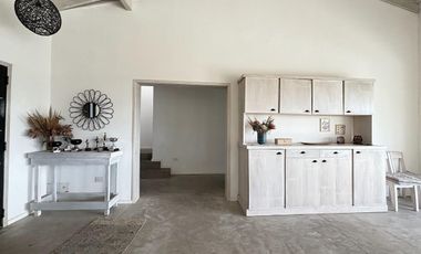 Casa en Alquiler- Ecuestre Lote 340- Costa Esmeralda - Grande capacidad - Pileta