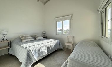 Casa en Alquiler- Ecuestre Lote 340- Costa Esmeralda - Grande capacidad - Pileta