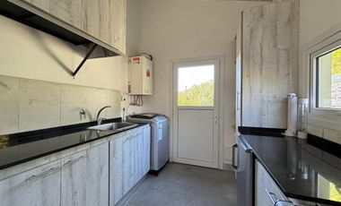 Casa en Alquiler- Ecuestre Lote 340- Costa Esmeralda - Grande capacidad - Pileta
