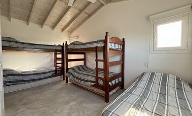 Casa en Alquiler- Ecuestre Lote 340- Costa Esmeralda - Grande capacidad - Pileta