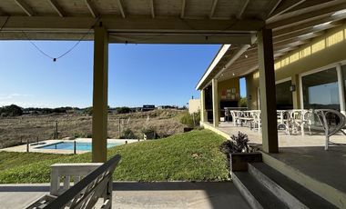 Casa en Alquiler- Ecuestre Lote 340- Costa Esmeralda - Grande capacidad - Pileta
