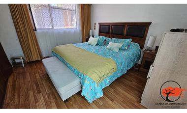 SE VENDE AMPLIA  CASA CENTRAL CALLE RODRIGUEZ