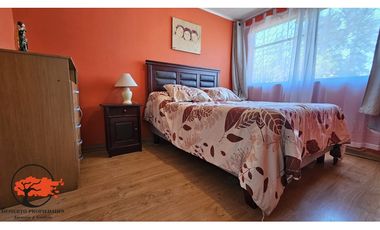 SE VENDE AMPLIA  CASA CENTRAL CALLE RODRIGUEZ