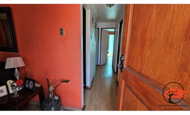 SE VENDE AMPLIA  CASA CENTRAL CALLE RODRIGUEZ