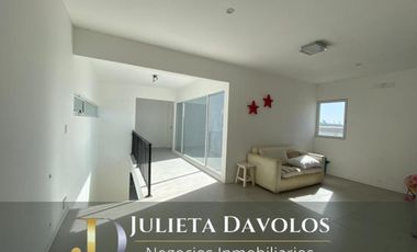 Casa en Venta/Alquiler 5 ambientes  Puertos del lago  Barrio Araucarias