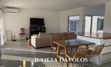 Casa en Venta/Alquiler 5 ambientes  Puertos del lago  Barrio Araucarias