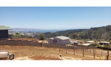 Terreno con gran vista al mar en Condominio