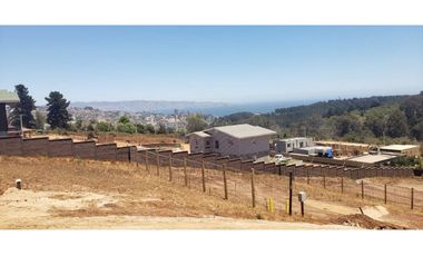 Terreno con gran vista al mar en Condominio