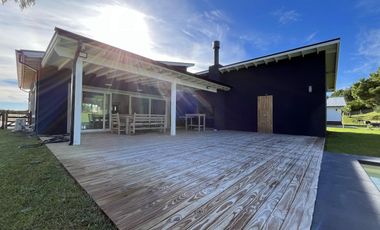 Casa en Venta - Barrio Ecuestre Lote 156 de Costa Esmeralda - Frente a la cancha de Polo