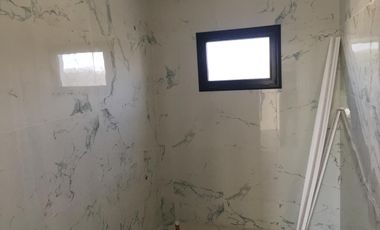 Casa a estrenar en venta en Área 8, San Sebastián