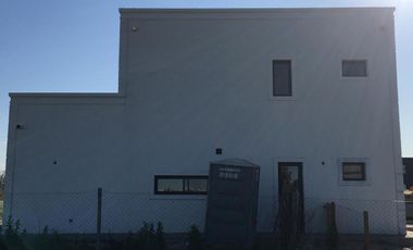 Casa a estrenar en venta en Área 8, San Sebastián