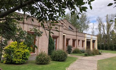 Casa - Ibarlucea- tipo campo