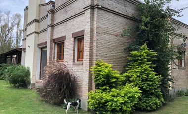 Casa - Ibarlucea- tipo campo