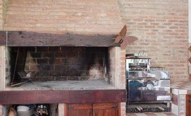 Casa - Ibarlucea- tipo campo