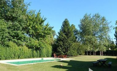 Casa - Ibarlucea- tipo campo