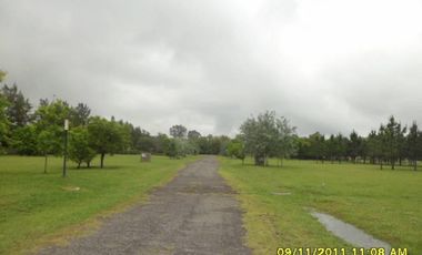 vendo lote con bajada nautica en Barrio privado permuto