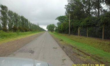 vendo lote con bajada nautica en Barrio privado permuto