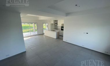 Casa - El Rebenque - Canning - Esteban Echeverria - Barrio cerrado -