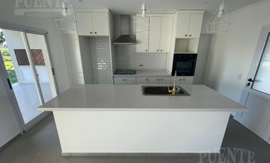 Casa - El Rebenque - Canning - Esteban Echeverria - Barrio cerrado -