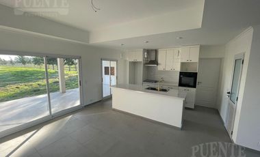 Casa - El Rebenque - Canning - Esteban Echeverria - Barrio cerrado -