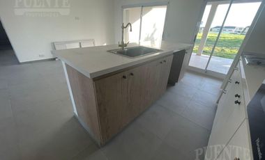 Casa - El Rebenque - Canning - Esteban Echeverria - Barrio cerrado -