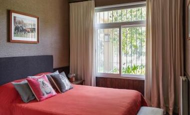 CASA EN VENTA -  El Solar de Capilla, Exaltación de la Cruz  -   5 Ambientes, Pileta, Espectacular