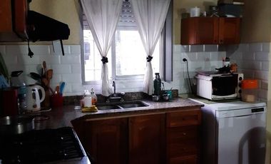 Casa en venta - 3 dormitorios 2 baños - jardin y patio - 182mts2 - Monte Grande