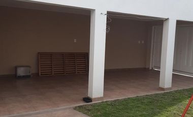 Casa en venta - 3 dormitorios 2 baños - jardin y patio - 182mts2 - Monte Grande