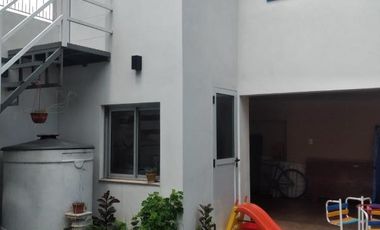 Casa en venta - 3 dormitorios 2 baños - jardin y patio - 182mts2 - Monte Grande