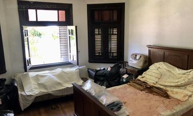 Excepcional Chalet de Estilo sobre lote doble - Venta Directa!!