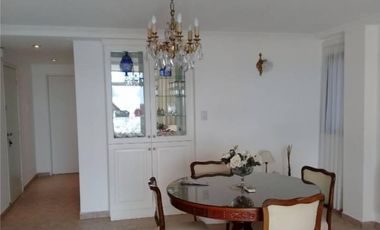 Vendo hermoso departamento sobre Boulevard Galvez