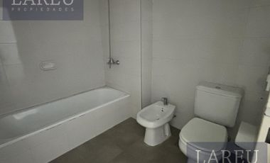Departamento en  Venta con renta, en Bosque Alto