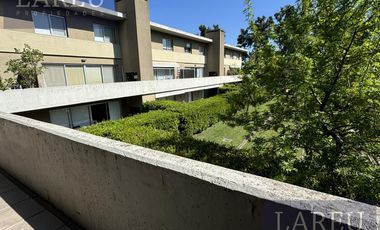 Departamento en  Venta con renta, en Bosque Alto