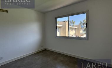 Departamento en  Venta con renta, en Bosque Alto