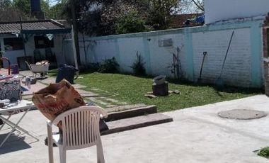 Casa en venta - 5 Dormitorios 3 Baños - Cocheras - 500Mts2 - Longchamps