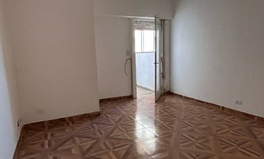Departamento en Venta de 2 ambientes - Flores
