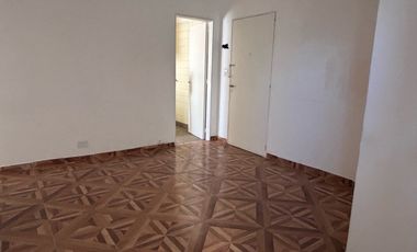 Departamento en Venta de 2 ambientes - Flores
