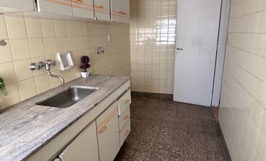 Departamento en Venta de 2 ambientes - Flores