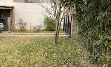 Casa - Sarmiento (Lujan)