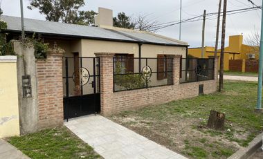 Casa - Sarmiento (Lujan)