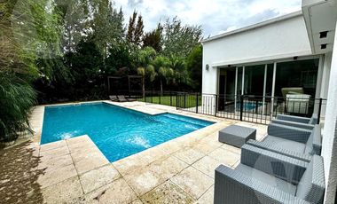 Casa en venta - Barrio Terralagos, Canning