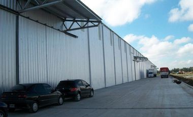 Depósito Nave  Industrial en Alquiler 8800 m2 en Parque Industrial Campana