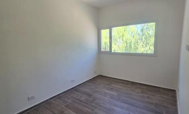Venta de Duplex en Rincon del Valle, Centenario