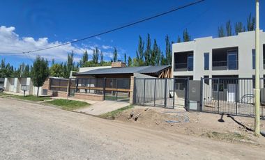 Venta de Duplex en Rincon del Valle, Centenario
