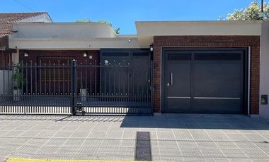 Casa - Centro De Lujan