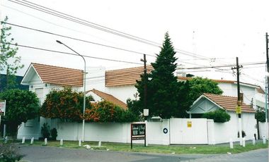 Casa - Castelar Norte