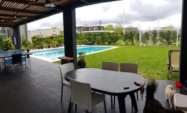 Casa - Los Naranjos