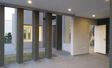 Casa - Los Naranjos